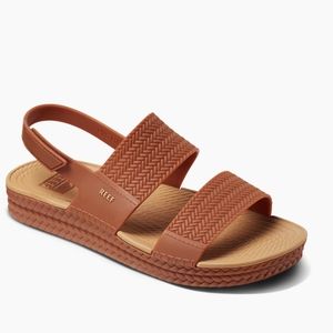 Women's Reef Water Vista Sandals size 6 in Brunette